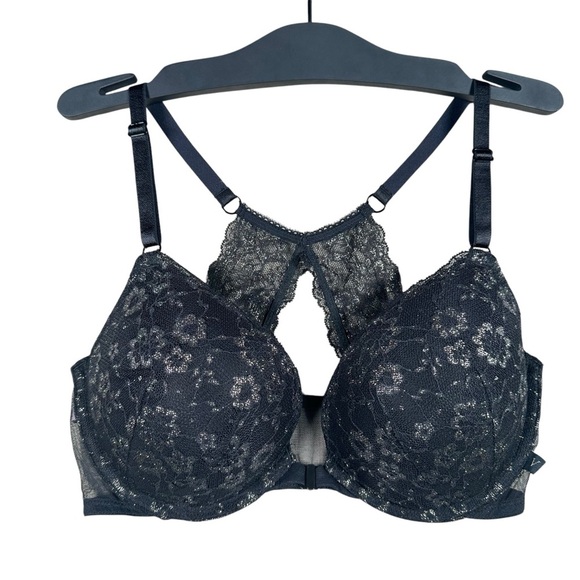 VICTORIA’S SECRET Lacy Push-Up Front Closure Bra - Picture 2 of 7